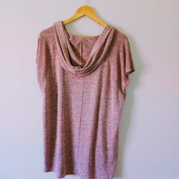 Maurices Hooded Semi Sleeveless Maroon Shirt - Picture 4 of 5